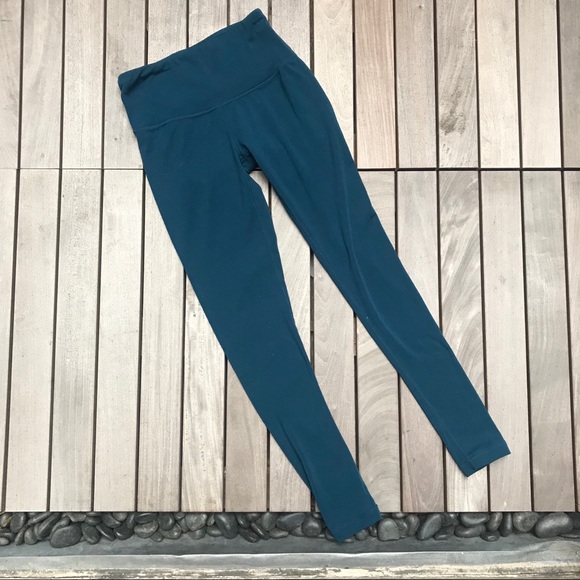 Yogalicious Pants - YOGALICIOUS Teal Athletic Ankle Cut Leggings